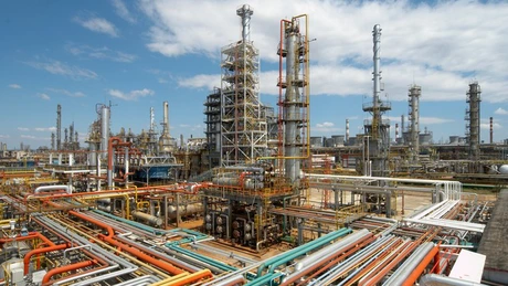 O companie americană negociază achiziția rafinăriei Lukoil din Italia, pentru aproape 1,5 mld. euro
