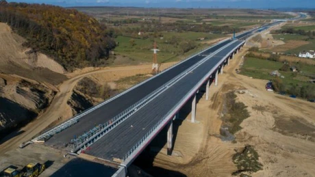 Vălean: Pentru a avea infrastructură naţională rezilientă, avem nevoie de cel puţin trei autostrăzi finalizate - A1, A3 şi A8, o Dunăre navigabilă tot anul şi un hub maritim modern în Constanţa