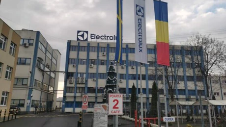Chinezii de la Midea vor să cumpere Electrolux, care are fabrică și în România