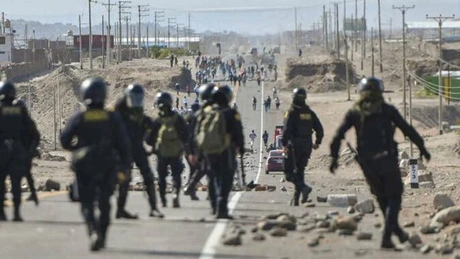 Manifestaţii în Peru: Guvernul a decretat stare de urgenţă în Lima şi în alte câteva regiuni
