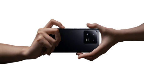 Xiaomi lansează telefoanele din Seria 13, dezvoltată în colaborare cu Leica