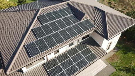 Vouchere de 25.000 de lei pentru instalarea de sisteme fotovoltaice pentru locuințe – proiect propus prin REPowerEU. Cum se pot lua banii