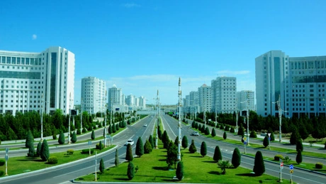 Oraşul construit în onoarea fostului preşedinte din Turkmenistan va costa aproape 5 miliarde de dolari