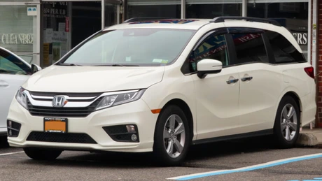 Honda recheamă în service 1,3 milioane de mașini din întrega lume, marea majoritate în SUA, din cauza unei probleme la camera video retrovizoare