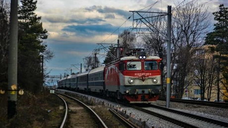 Record de viteză pe calea ferată Sighișoara - Simeria: 169 km în 96 minute - API