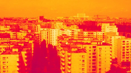Cod portocaliu în Bucureşti şi în alte 12 judeţe. Temperaturi de 38-39 de grade la umbră