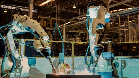 Record de achiziții de roboți industriali în fabricile din UE. Care sunt țările care domină piața?