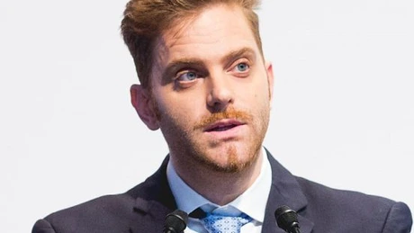 Fostul ministru Ilan Laufer, soția și copiii lui, răniți într-un accident rutier