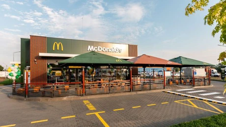 McDonald's vrea să deschidă 10.000 de restaurante noi până în 2027