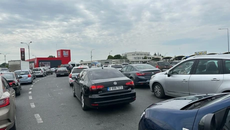 Giurgiu: Traficul pentru camioane la ieşirea din ţară, prin PTF Giurgiu, suspendat
