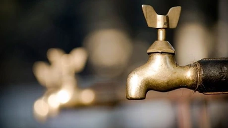 Un sfert din populaţia ţării nu era conectată anul trecut la sistemul public de alimentare cu apă- date INS