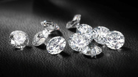 Ţările G7 vor să introducă un embargou privind importurile de diamante ruseşti
