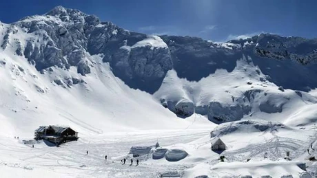 Meteorologii sibieni avertizează că e risc mare de avalanșă la altitudini de peste 1.800 de metri în munții Făgăraș și Parâng
