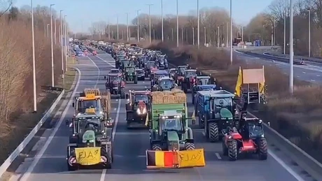 Fermierii amenință din nou cu proteste dacă nu se vor lua măsuri pentru monitorizarea la vamă a produselor agricole care intră din Ucraina în România