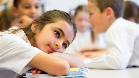 Ciolacu: Tichetele educaţionale vor putea fi folosite de părinţi în scurt timp