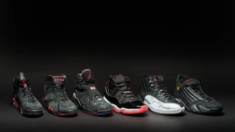 Șase ghete de baschet purtate de Michael Jordan în anii '90 au fost vândute la licitație pentru suma de 8 milioane de dolari