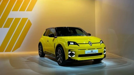 Electricul Renault 5, disponibil pe piața din România