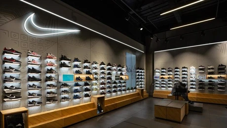 Nike concediază 2% din forţa sa de muncă la nivel global