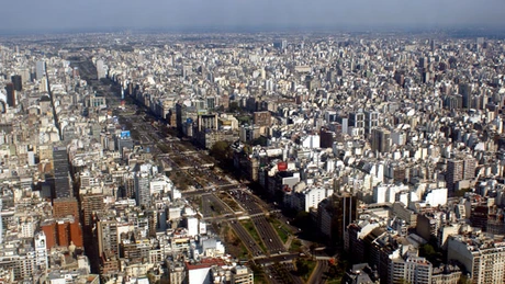 Argentina - Peste 57% din populaţie trăieşte sub pragul sărăciei, potrivit unui studiu. Preşedintele Milei acuză 