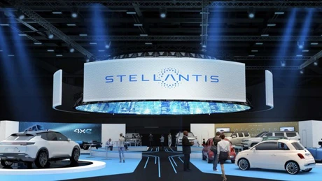 Italia ar putea cumpăra o participaţie la Stellantis - ministrul Industriei