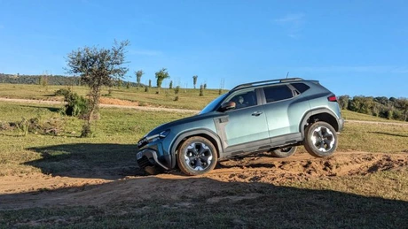 Dacia Duster va avea sistem 4x4 cu punte spate electrificată