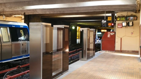 Porți de protecție la metrou: Ce se mai întâmplă cu proiectul - pilot din stația Berceni