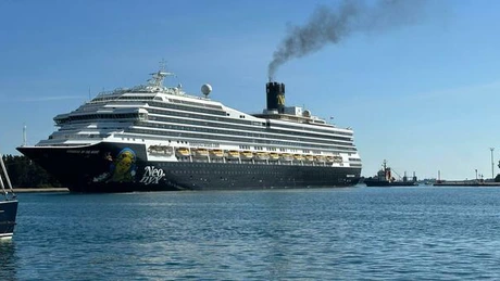 O navă folosită pentru cazarea polițiștilor care asigură securitatea participanților la summitul G7 din Italia a fost confiscată, din cauza condițiilor impropii de la bord