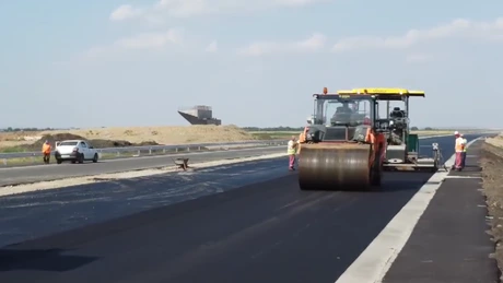Autostrada A7 Ploiești - Buzău: Parapet lateral, montat pe primii 10 kilometri ai lotului 2 VIDEO