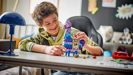 LEGO raportează că a înregistrat în primele șase luni din an venituri de circa 3,97 de miliarde de euro, în creștere cu 13%