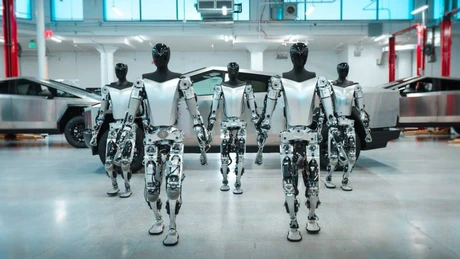 Roboții lucrează în fabrici în număr tot mai mare. Densitatea lor s-a dublat în șapte ani, cu UE pe primul loc în lume