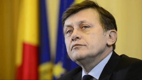 Ciucă răspunde criticilor lui Crin Antonescu: Toţi membrii PNL sunt oameni de bun simţ, care i-au votat şi pe dumnealui, şi pe doamna Vălean, când au candidat pentru o funcţie