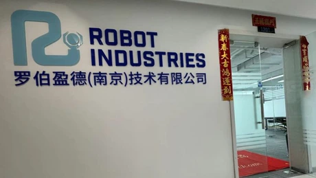 O companie românească care construiește roboți se extinde pe piața din Asia