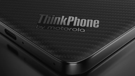 Motorola lansează un nou smartphone ThinkPhone dedicat zonei de business