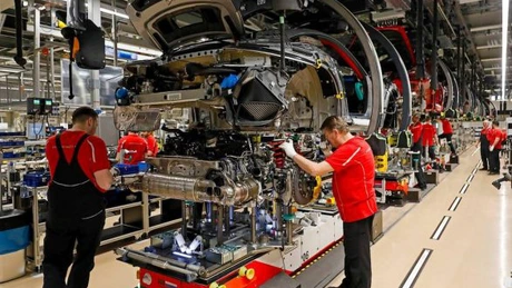 Peste o treime dintre companiile germane se așteapă să facă restructurări în 2025