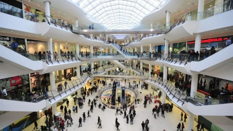 Magazinele fizice au renăscut în Europa - analiză Reuters