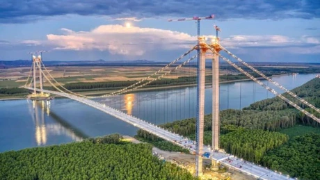 Podul de la Brăila - CNAIR anunţă că primul strat de mixtură bituminoasă se aşterne pe 8 octombrie