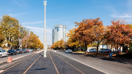 Primarul Capitalei anunță că 70% din șina de tramvai de pe linia 5 a fost montată