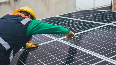 Primăria Galați lansează licitație pentru construirea unui parc fotovoltaic în cartierul Micro 17