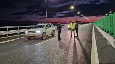 Autostrada A7 Ploiești - Buzău: Primele teste de iluminat pe lotul 1 Dumbrava - Mizil FOTO