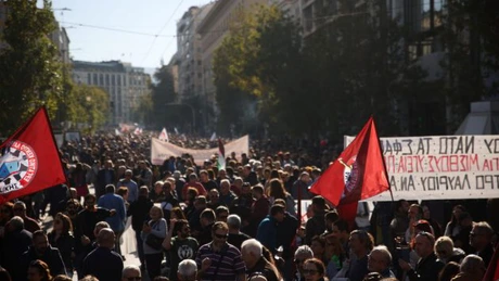 Grevă generală în toată Grecia. Mii de oameni au participat la un protest în capitala Atena