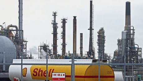 Tranzacție între giganți: Shell ar putea cumpăra BP
