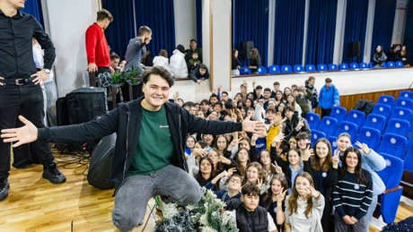 Fundația Tinmar acordă burse de merit în valoare de 500 de euro elevilor cu rezultate excepționale