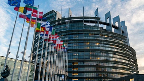 Liderii europeni se pregătesc pentru ultimul summit UE al anului, în timp ce PE continuă dezbaterile asupra dezinformării pe platforme