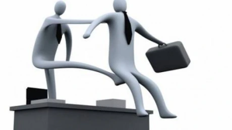 Anul concedierilor - Ponderea companiilor care anticipează reduceri de personal în 2025 a crescut de la 2% la 11% (PwC)