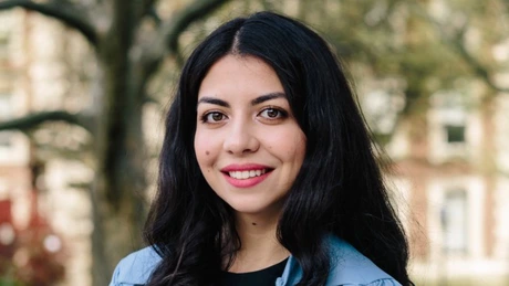 Elif Memet este copreședintă a Conferinței Europene de la Harvard. Memet a lucrat la Goldman Sachs și a fost implicată în achiziția Yahoo de la Verizon