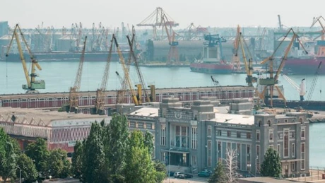 Vor plăti impozit pe cifra de afaceri în România și comercianții străini de produse petroliere și gaze care nu au sediu în România