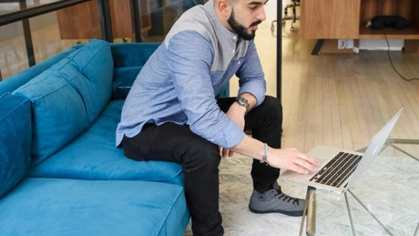 Locuri de IT vacante in Bucuresti cu salarii incepand de la 2000 euro: Jooble află
