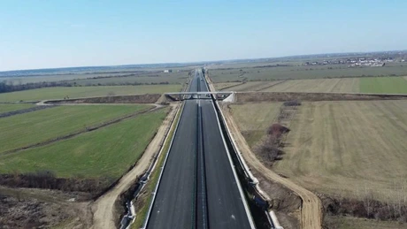 Autostrada Bucureștiului A0. Aktor anunță că a depășit ultimul “hop” pe lotul 3 Sud: montarea grinzilor la pasajul Țegheș