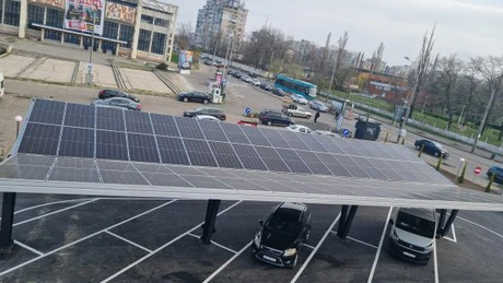 S-a deschis primul KFC cu panouri fotovoltaice. Investiția ajunge la 1,2 milioane de euro