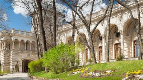 Bolojan deschide porţile publicului la Palatul Cotroceni